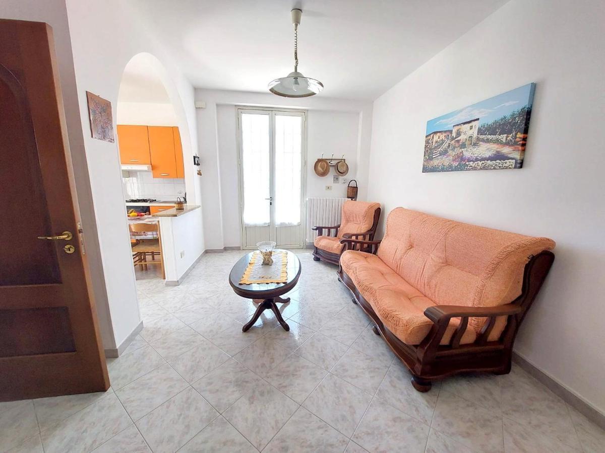 Casa Vacanza In Salento Tiggiano Luaran gambar
