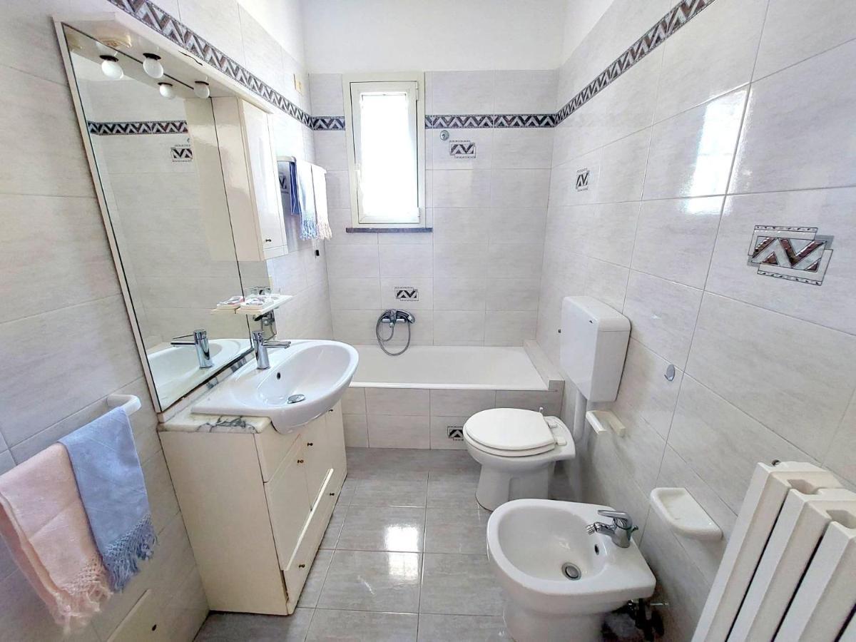 Casa Vacanza In Salento Tiggiano Luaran gambar